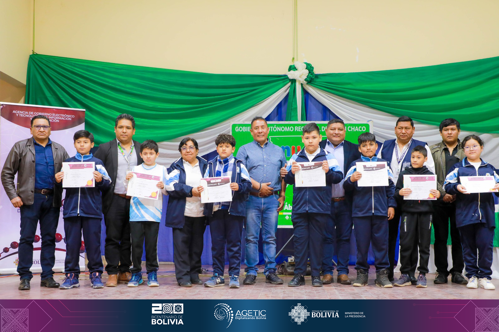 Niñas, niños y jóvenes del Chaco tarijeño se certifican en Robótica y se suman a la Generación TIC del Bicentenario