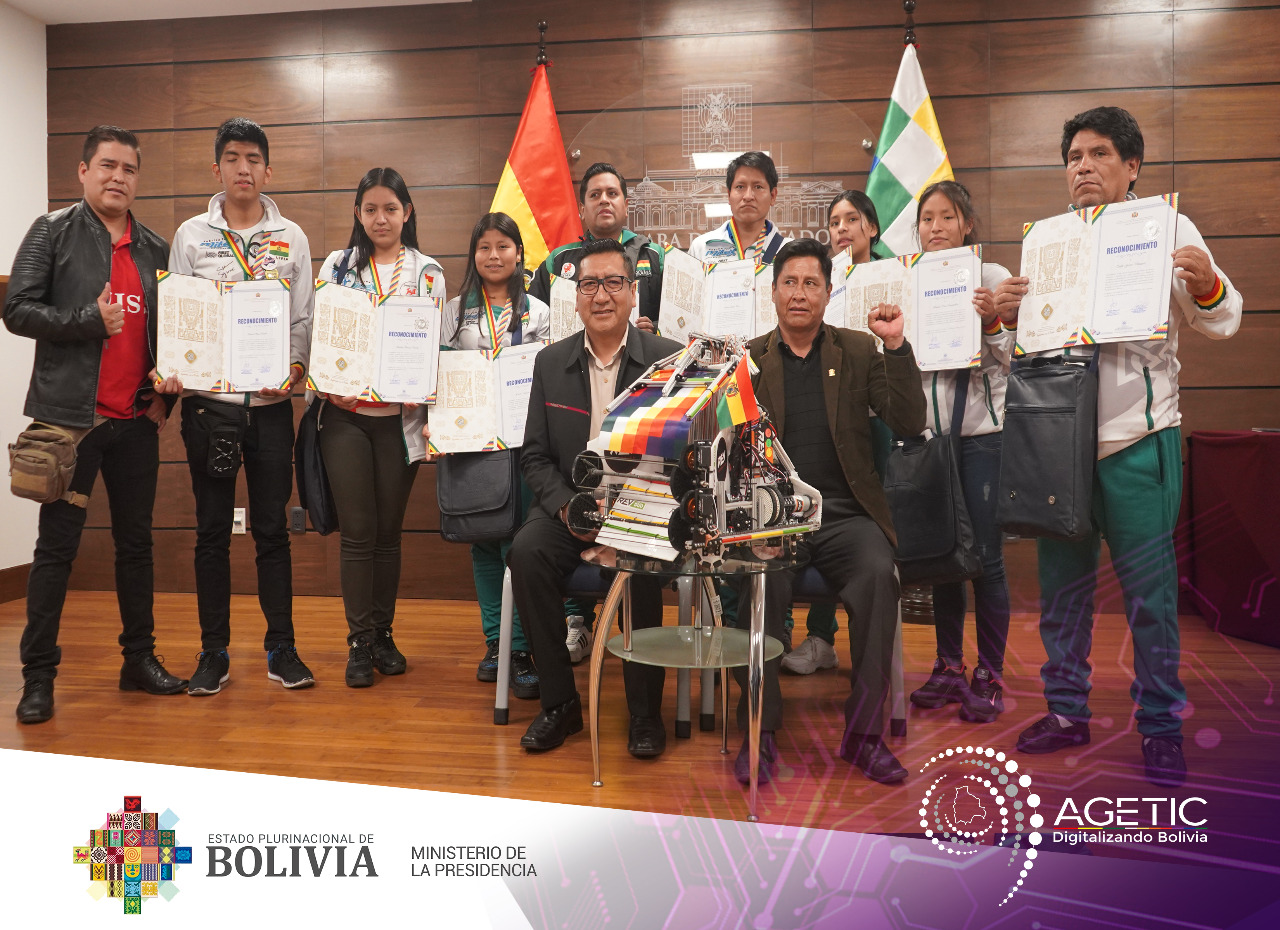 La selección boliviana de robótica recibe el reconocimiento  de la Cámara de Diputados del Estado Plurinacional de Bolivia