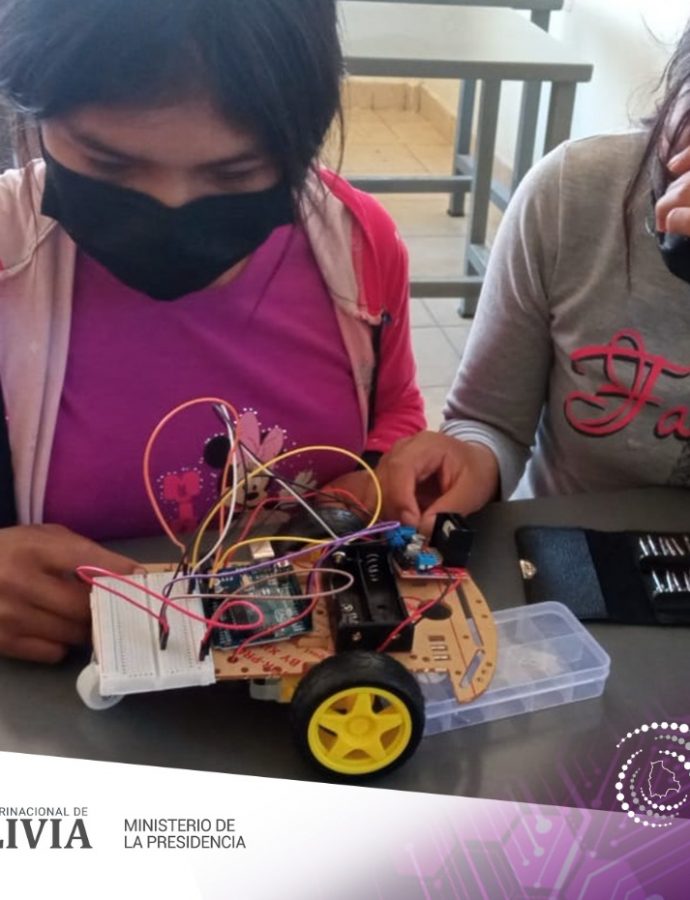 La AGETIC implementa cursos de formación en sus Centros de Capacitación e Innovación Tecnológica, en esta oportunidad en la Mancomunidad de Cochabamba