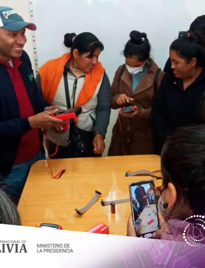 <strong>La AGETIC capacita a maestros de la Mancomunidad Andina de Cochabamba</strong>