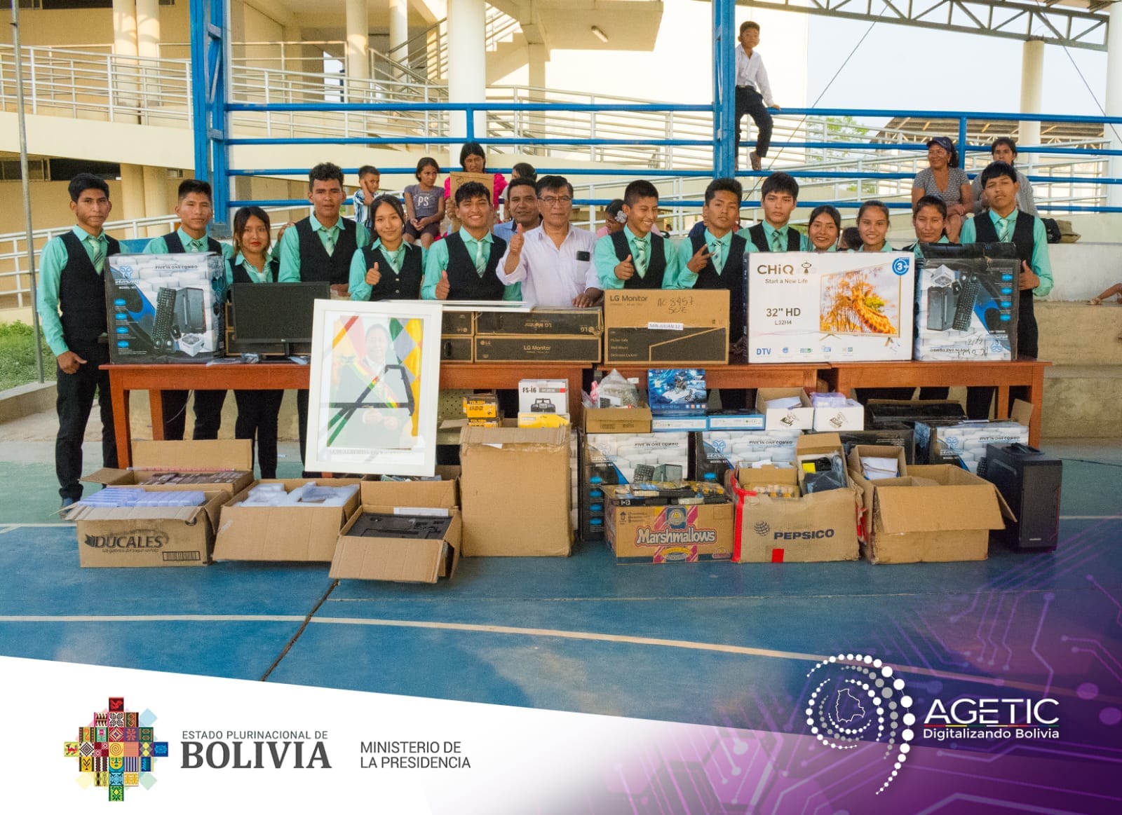 Santa Cruz inaugura un nuevo Centro de Capacitación e Innovación Tecnológica y certifica a niñas en la programación de aplicaciones móviles