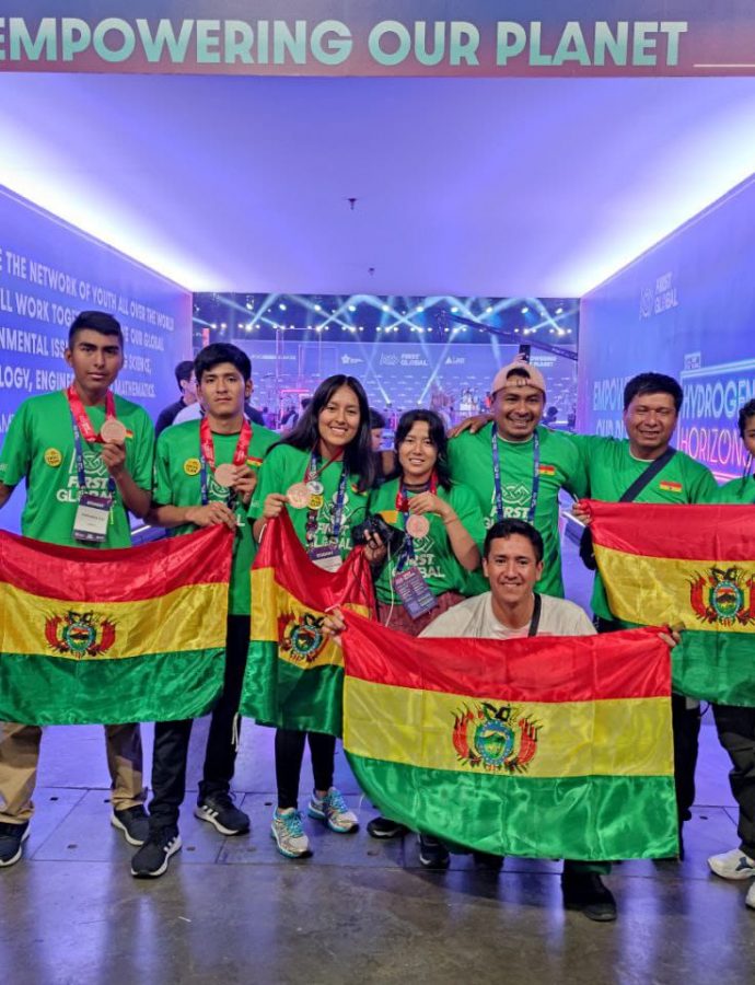 Momento histórico: Bolivia obtiene el tercer lugar en el torneo de robótica más importante del mundo “First Global Challenge – Singapur 2023”
