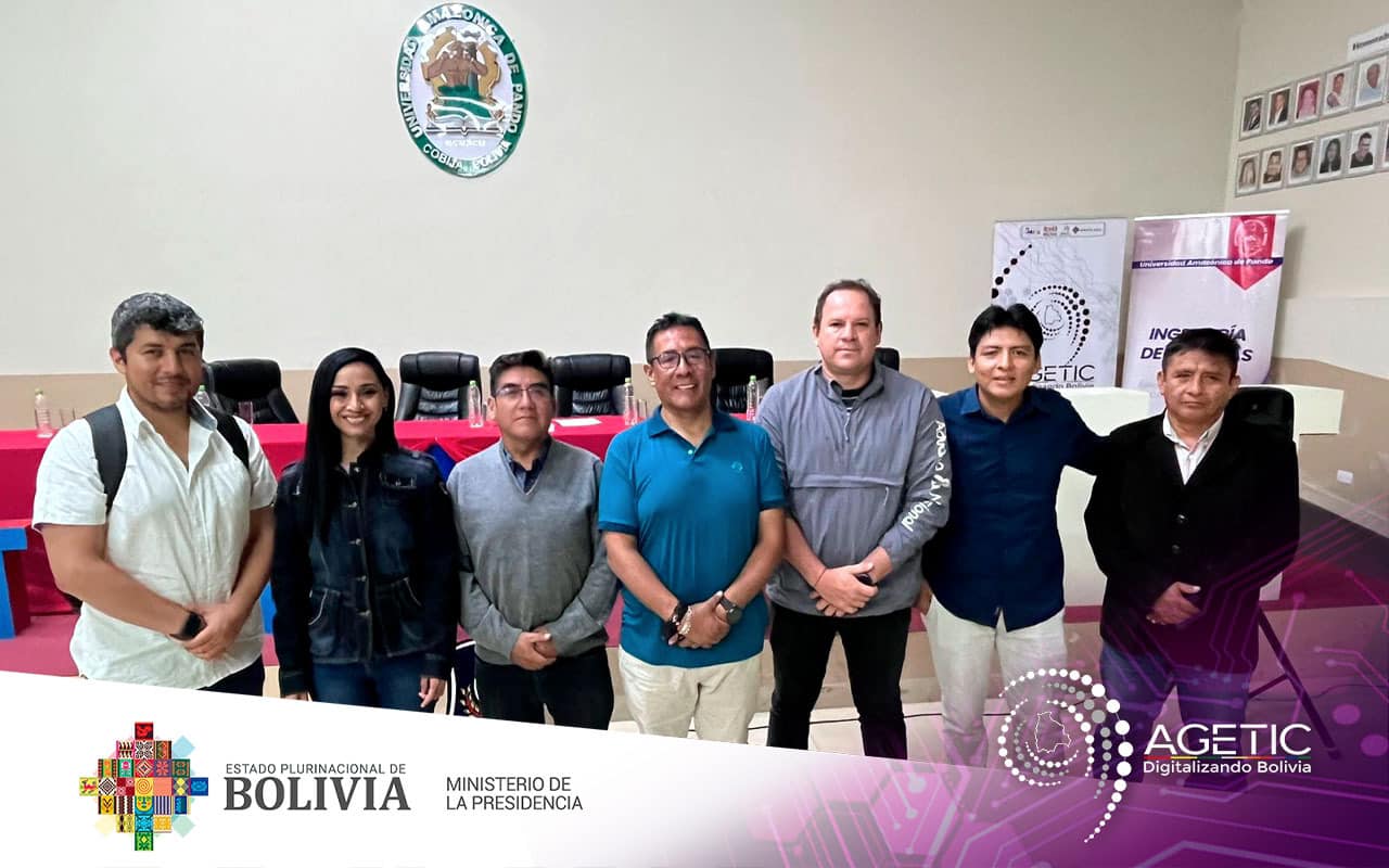 La AGETIC celebra el Día Mundial del Internet junto a estudiantes y autoridades de la Universidad Amazónica de Pando