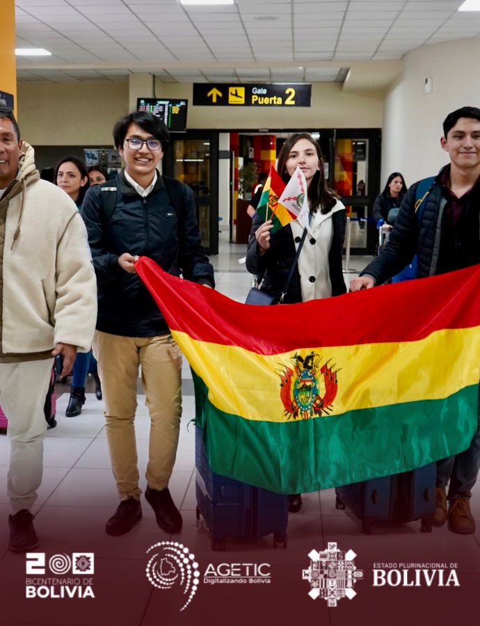Ganadores del FIRST Bolivia llegan a La Paz para preparase, rumbo a su representación internacional en Atenas – Grecia